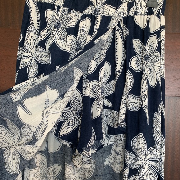 Floral Two Piece Set - Picture 7 of 7